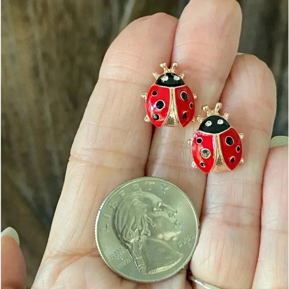Ladybug Black Red Gold Stud Earrings NEW - Picture 3 of 3